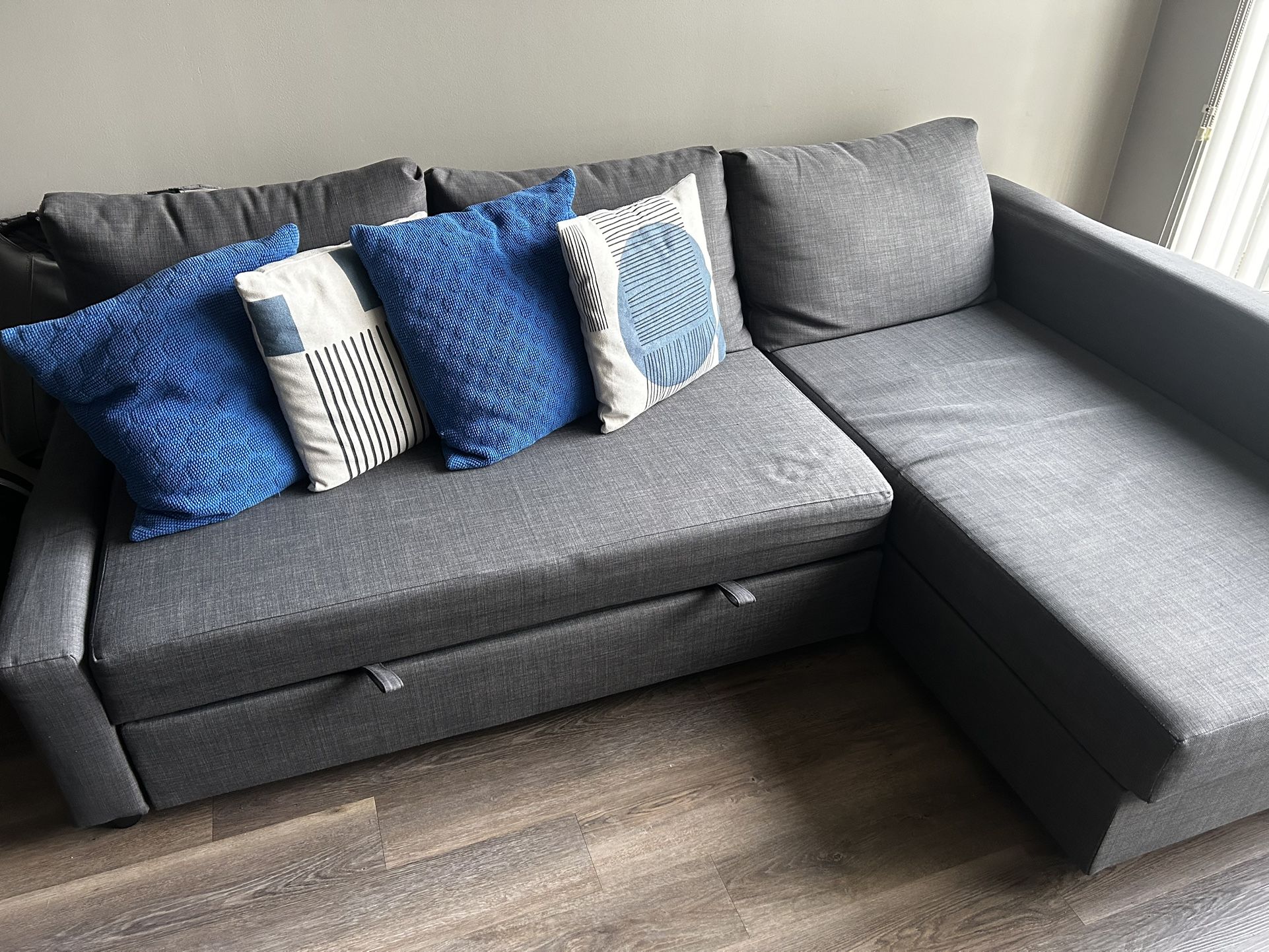 Sectional Couch With Storage