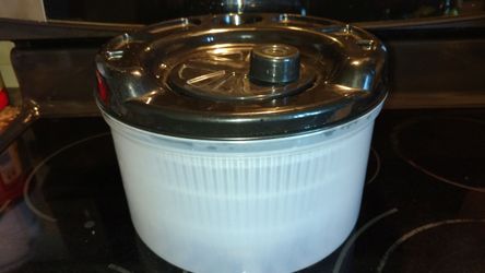 Farberware salad spinner