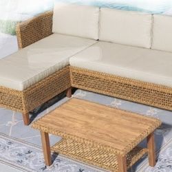 Patio Furniture In Like New Condition