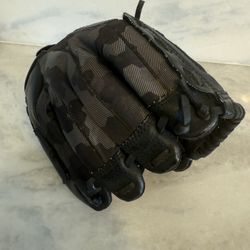Adidas baseball Glove 