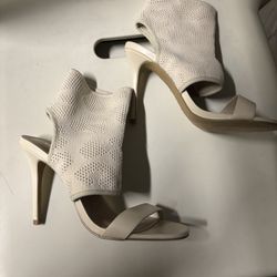Charles David High Heels / Like New 6.5 
