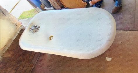 Vintage/ Antique Tub
