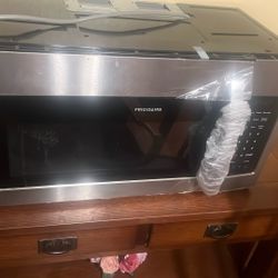 Frigidaire Microwave