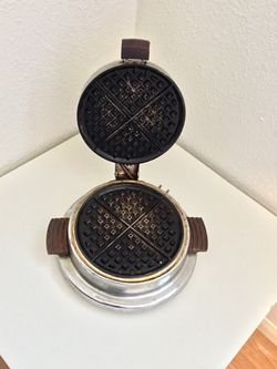 Vintage Round Electric Waffle Maker