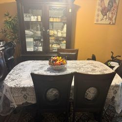 Dinning Room And Bedroom/ Dresser Set