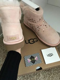 UGG BOOTS