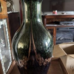 Beautiful Vintage Iridescent Vase
