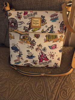 Disney Dooney &Bourke Sketch Disneyana crossbody bag