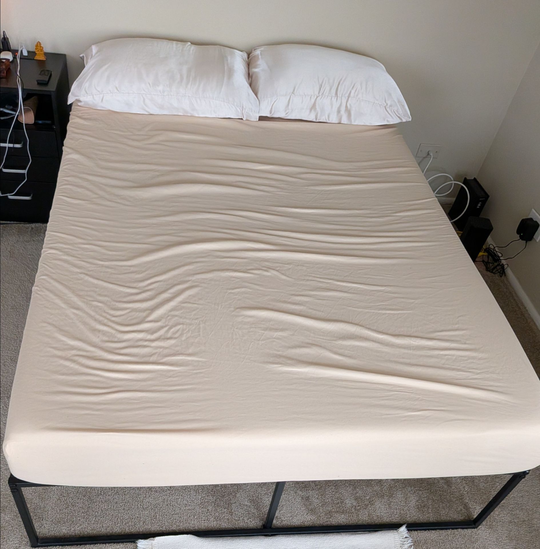 Zinus 8 inch memory foam mattress with Bed Frame