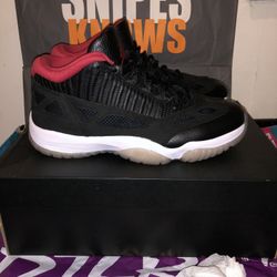 JORDAN 11 Low IE