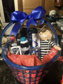 Men’s Valentines Day Basket