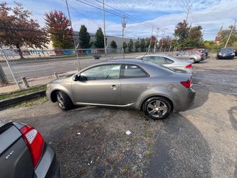 2010 Kia Forte koup