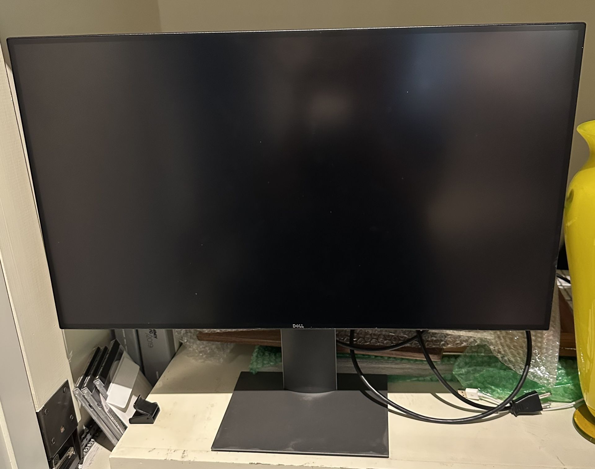 Dell UltraSharp U2719DC- LED Flat Panel Monitor 27" 0G6C25
