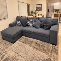 Modern L-Shaped Sectional Sofa - Excellent Condition