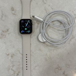 Apple Watch SE 3rd Gen 44mm GPS+Cellular Starlight Aluminum Excellent Condition