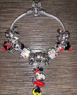Authentic bracelets good quality bracelets 20 except Minnie 25