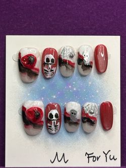 Halloween Press-On Nails Set of 10, Medium Sized