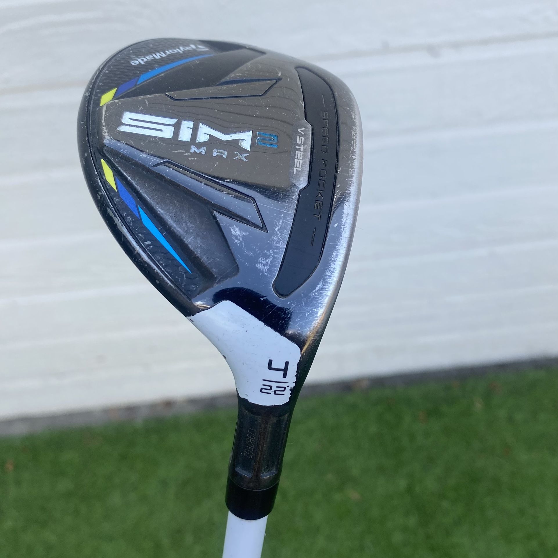 Taylormade Sim2 max 4 Hybrid 22° Aldila NV Graphite Shaft L Flex