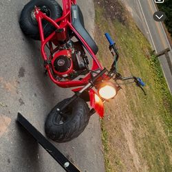 Mini Bike Has Predator 212 With Like 5 Hours On Motor Still Has 8 Months Left On Warranty