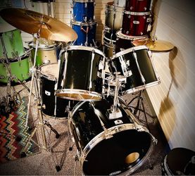 Tama drum set w/extra