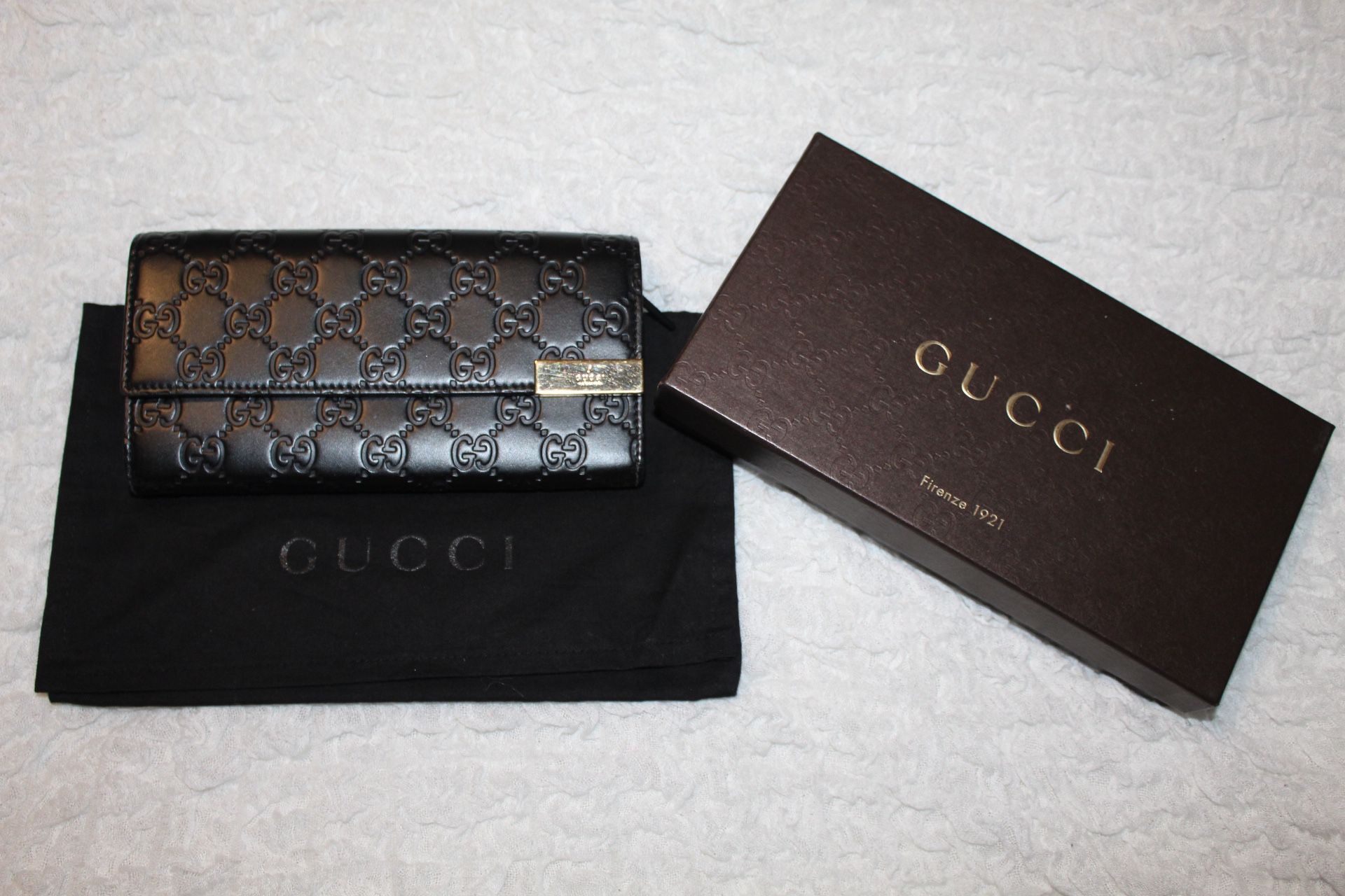 Black Gucci wallet / Purse