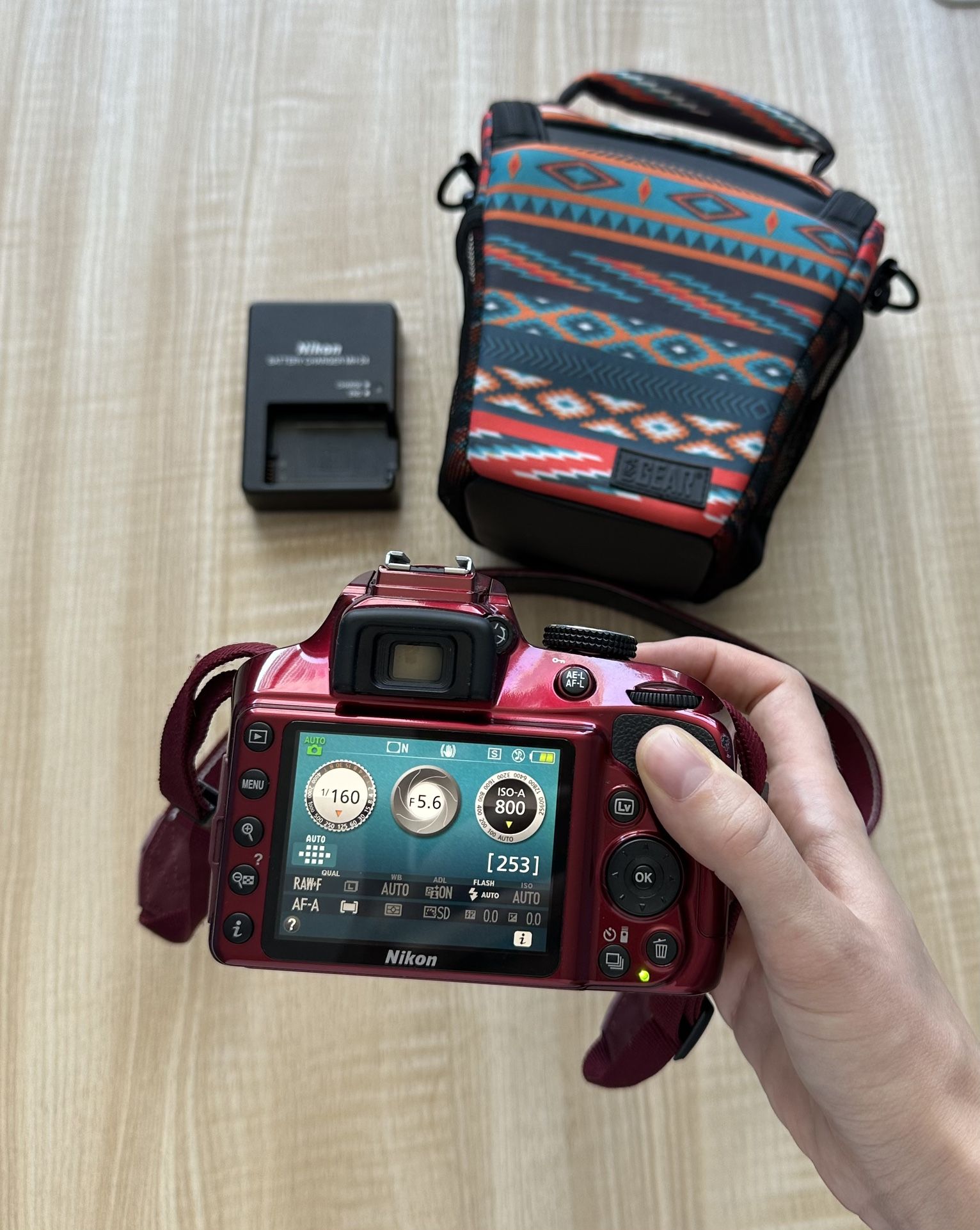 Camera Nikon D3400 + AF-P DX NIKKOR 18-55mm Lens (SAVE 300$)