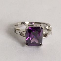 SILVER TONE PURPLE RHINESTONE WOMENS RING SIZE 5   NEW CONDITION RING FOR WOMEN ✨HIGH QUALITY   