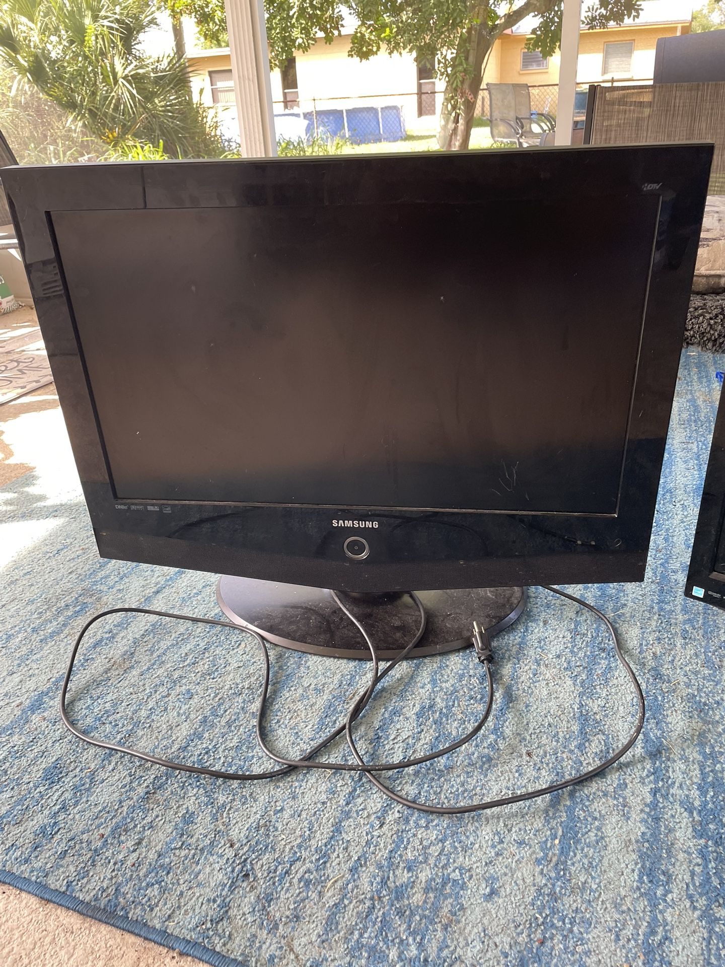TVs