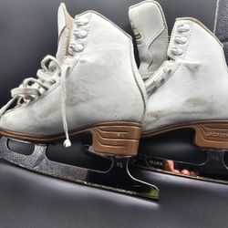 Jackson Artiste 1791 Size 2.5c Ice Skates