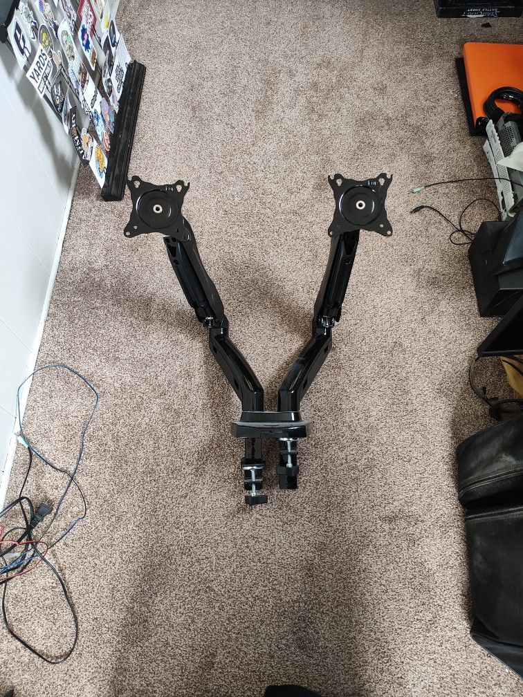 Dual Monitor Arm