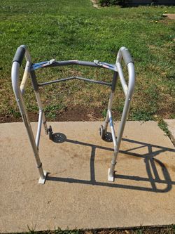 Aluminum folding walker