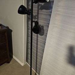 Black floor lamp 3 adjustable lights