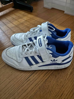 Adidas Men’s Shoes (Size 9.5)