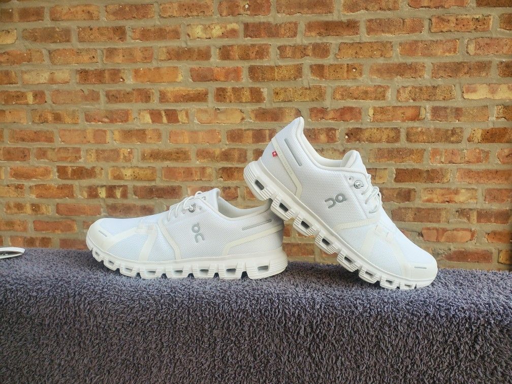 On Cloud 6 Women's Sneakers US Size 9 White Color New