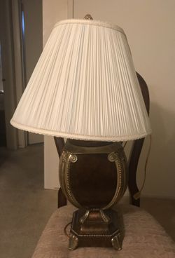 Table lamp