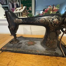 Singer Sewing Machine