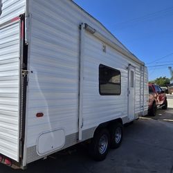 21ft Toy Hauler
