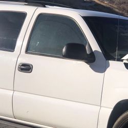 Passenger Door Glass For Tahoe/ Suburban Silverado. Yukon.. 