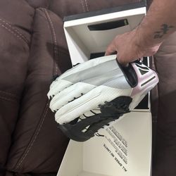 Baseball Lefty Outfielder Glove 