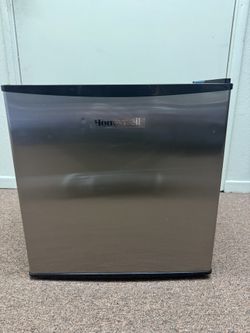 Honeywell - Mini Fridge