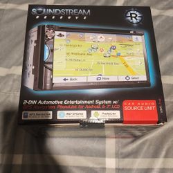 SoundStream Double Din Stereo