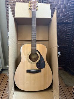 Yamaha F335 Acoustic Guitar – Natural Finish