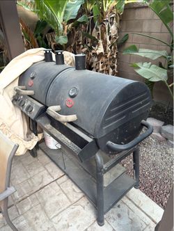 Char-Griller Dual Fuel Gas and Charcoal Grill