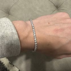 Tennis Bracelet Unisex Size Small Gorgeous 