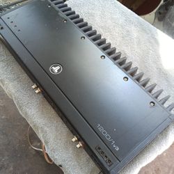 JL Audio 1200/v3
