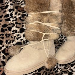 Neiman Marcus Fue lined Boots