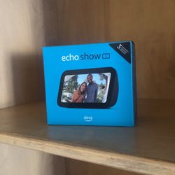 Amazon Echo Show 5 