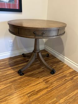 Round Side Table Classic Style