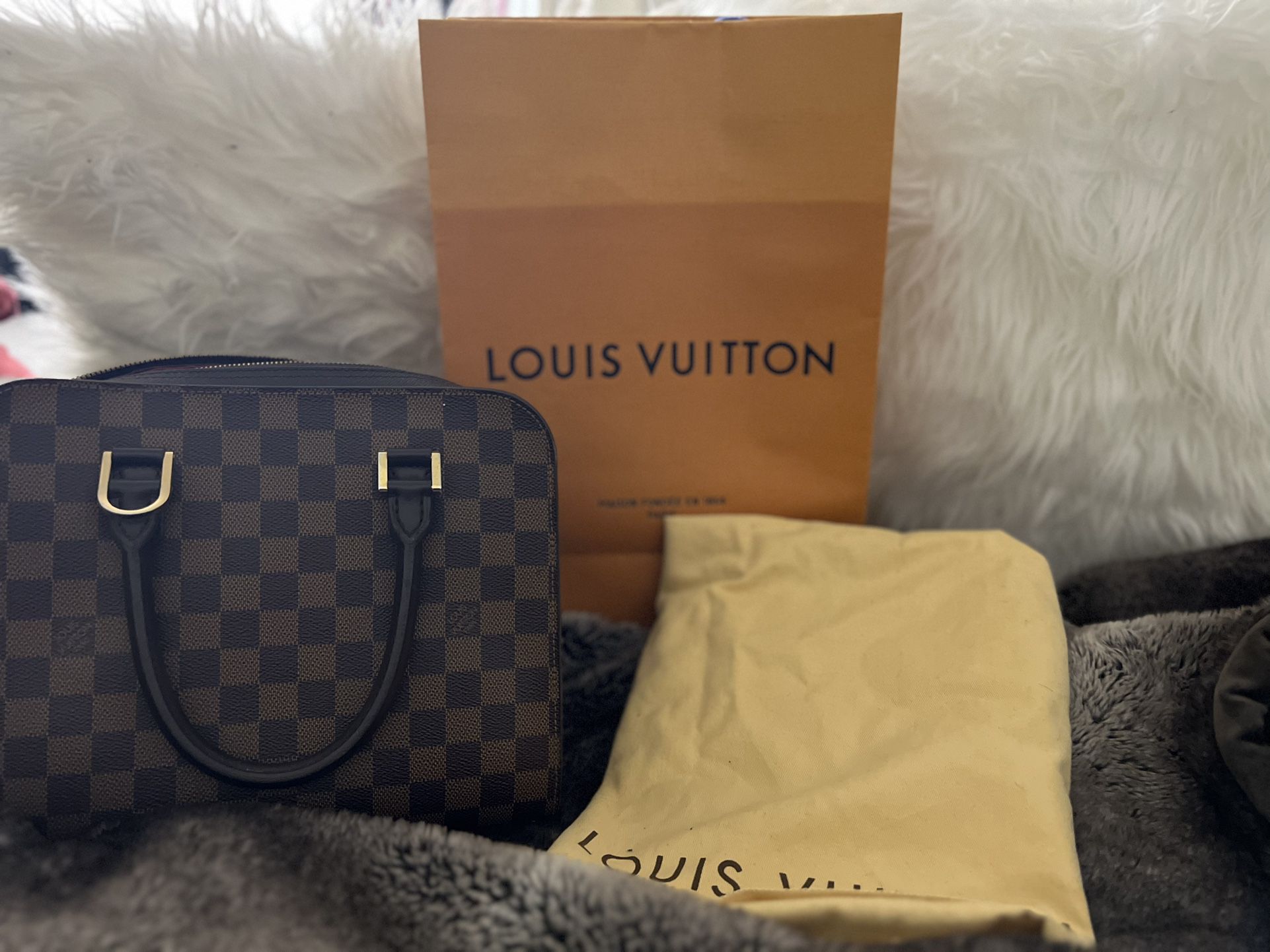 Louis Vuitton Triana Damier Handbag for Sale in Redmond, WA