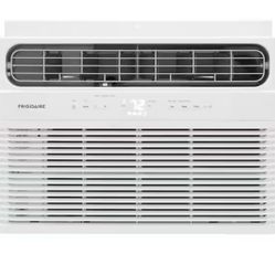 Frigidaire - 230V 12,000 BTU 550 Sq. Ft. In Wall Air Conditioner - White